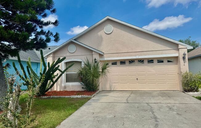 Nicely-Maintained 3/2 Home in Azalea Park
