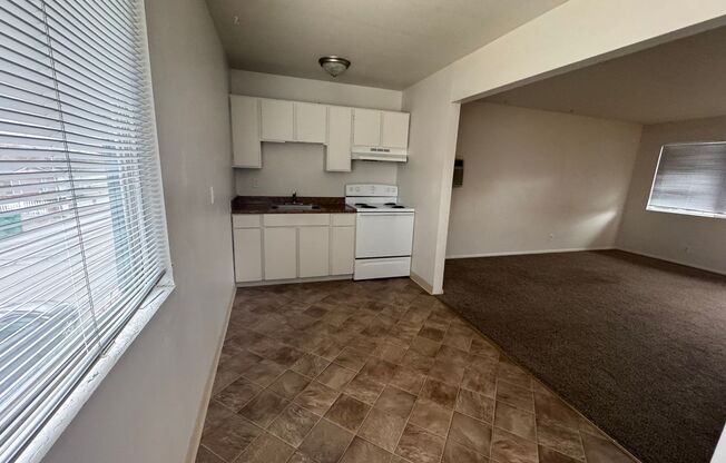 1 bed, 1 bath, 650 sqft, $995, Unit #19