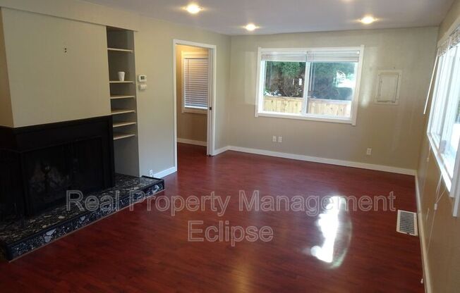 6061 NE 135 ST