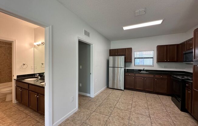 1045 Villas LLC (1035 NE 10th Ave)