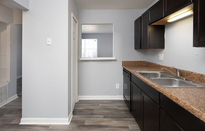 1 bed, 1 bath, 760 sqft, $1,100