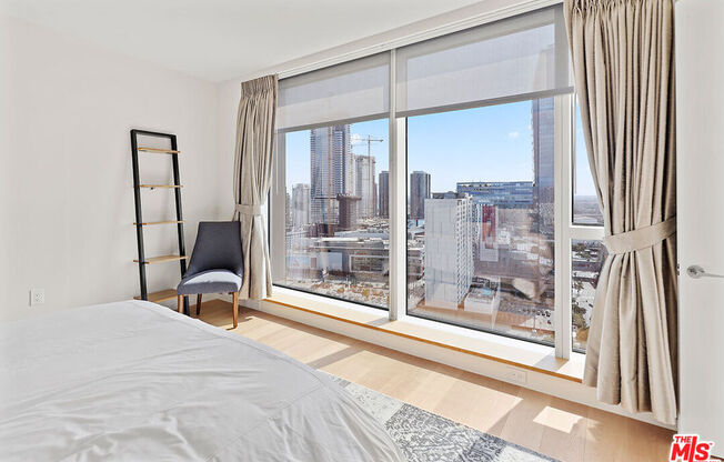 2 beds, 3 baths, 1,610 sqft, $5,950, Unit 2506