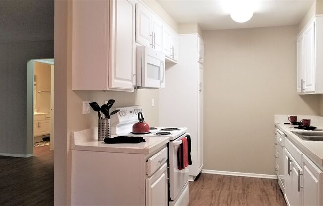 1 bed, 1 bath, 750 sqft, $2,125, Unit Unit 02H