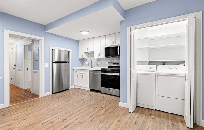 526 E 5 ST
