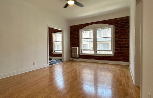 Studio, 1 bath, 525 sqft, $1,425, Unit 306