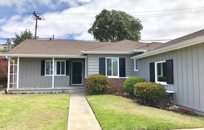 South Redondo - Riviera Village - Quiet and Close to the Beach!