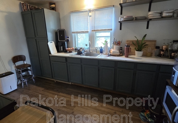136 SAINT ANNE ST
