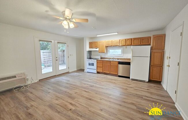 Quaint One bedroom Unit in the heart of Destin!