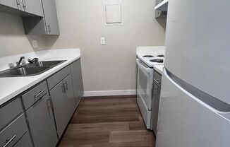 2 beds, 1 bath, 720 sqft, $1,295, Unit 8