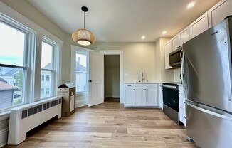 304 MAIN ST