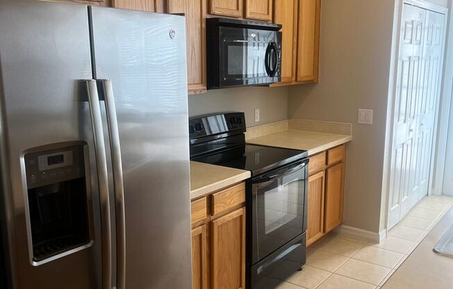 8409 Leeland Archer Blvd, Quaint 2/2.5 town home