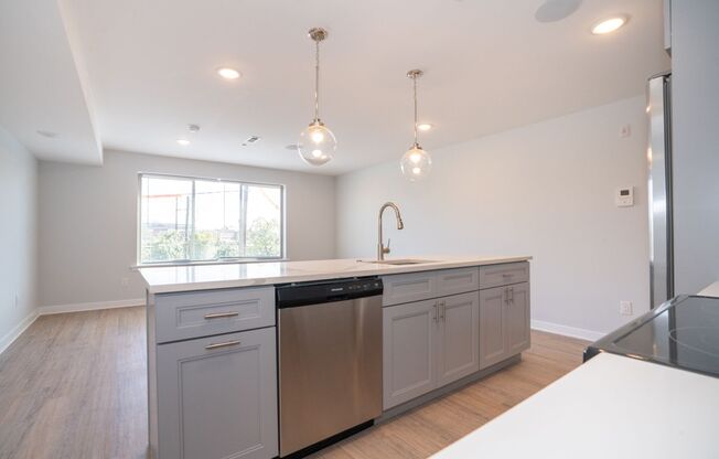 Modern Luxury Apartments In the Heart of University City