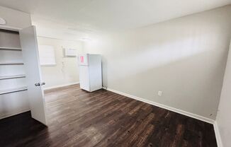 Studio, 1 bath, 556 sqft, $650, Unit 773