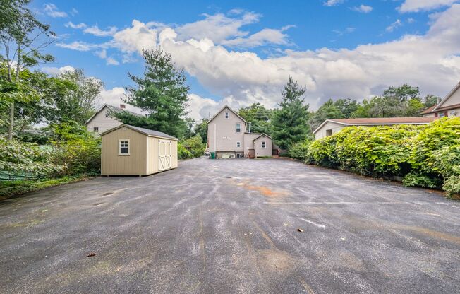 4 Bedroom Single Family Home - Beacon NY