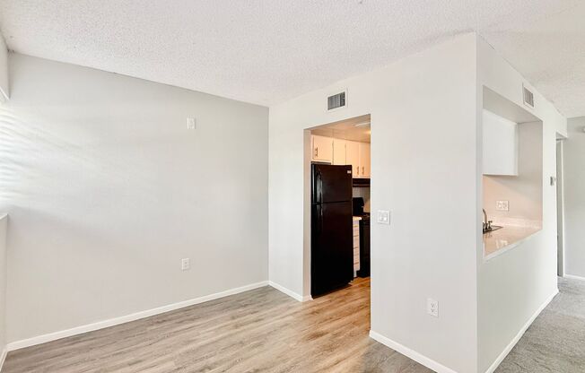 1 bed, 1 bath, 643 sqft, $1,295