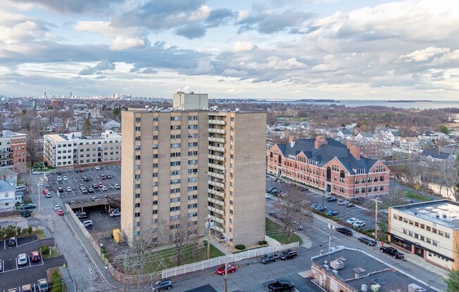 2 beds, 1 bath, 940 sqft, $2,450, Unit 7F