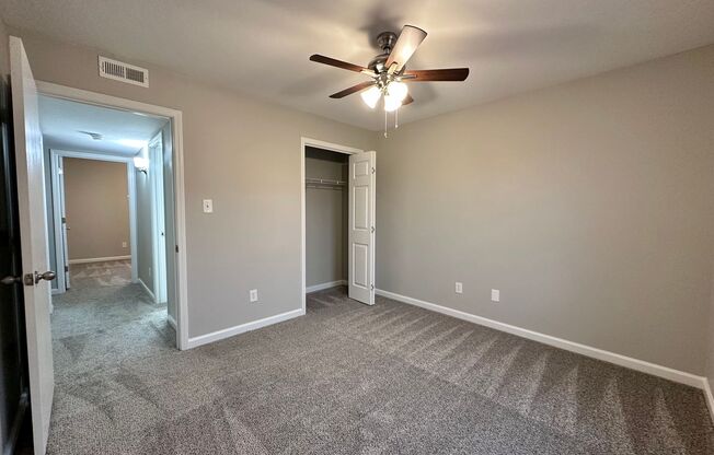2 beds, 1 bath, 850 sqft, $1,295, Unit Sharp Lane-30