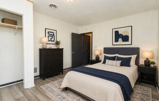 1412 E 49 ST