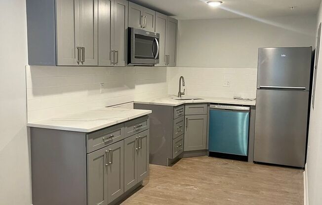 1 bed, 1.5 baths, 750 sqft, $1,325, Unit 210-F54