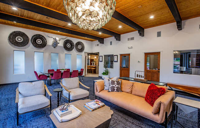 Santa Fe Apartments near Mall with Cozy resident clubhouse