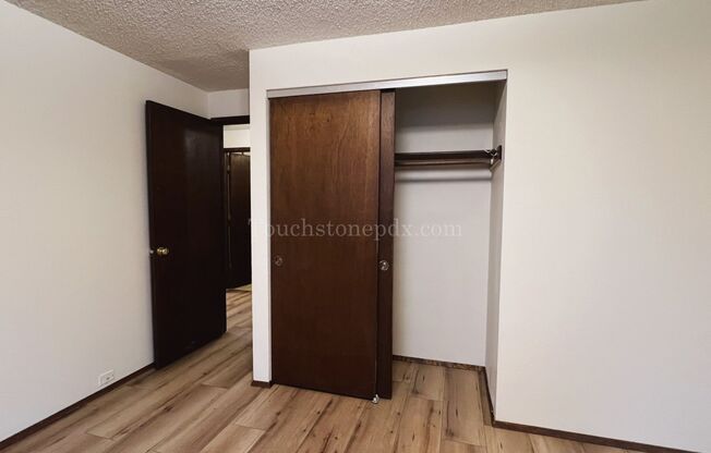 2 beds, 1 bath, $1,625, Unit 1403