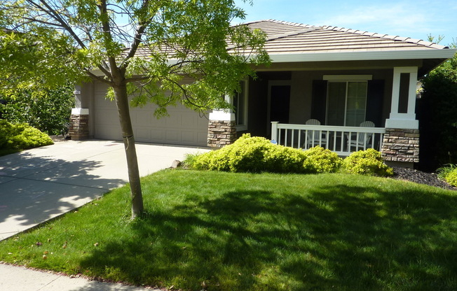 Charming 3-Bedroom Home in Folsom – Move in Ready!