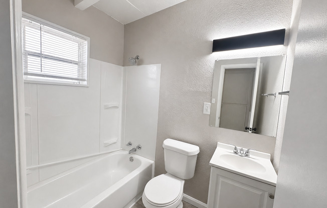 1 bed, 1 bath, $849, Unit 420-07