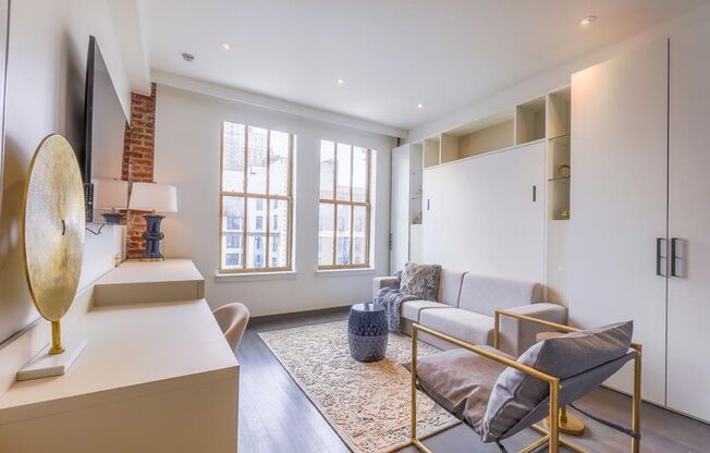 Studio, 1 bath, 325 sqft, $2,200, Unit 311