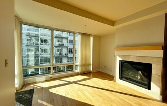 1 bed, 1 bath, $2,200, Unit SUITE 304