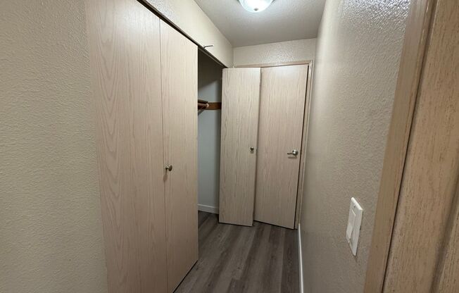 1 bed, 1 bath, 715 sqft, $1,795, Unit 327