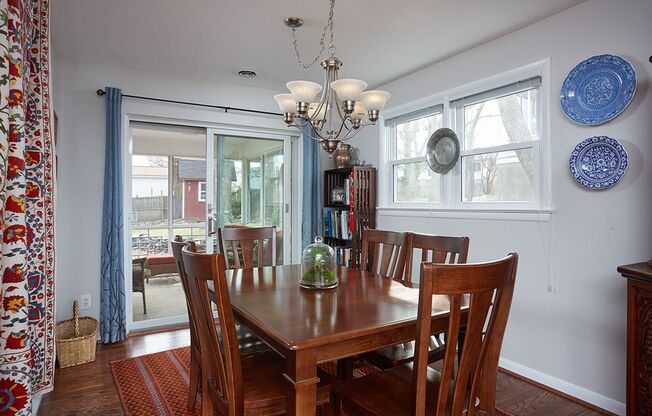 Silver Spring splendor with yard care INCLUDED