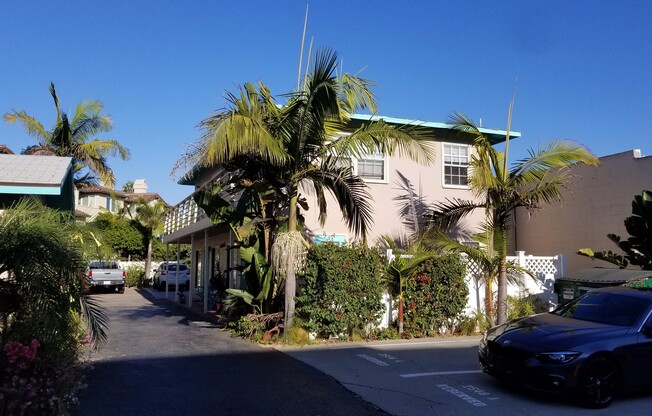 1 bed, 1 bath, 500 sqft, $2,250