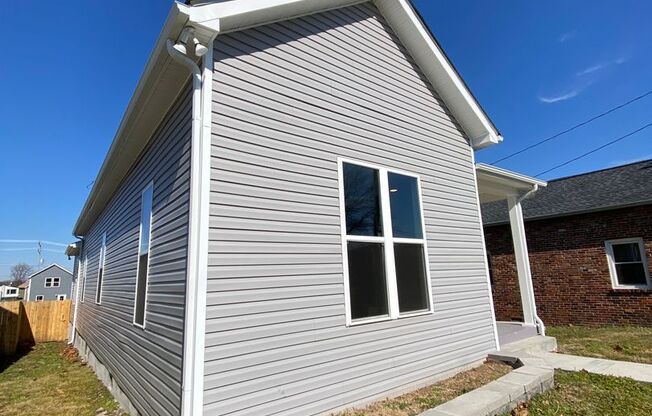 Four Bedroom Ranch in Elizabeth Park!