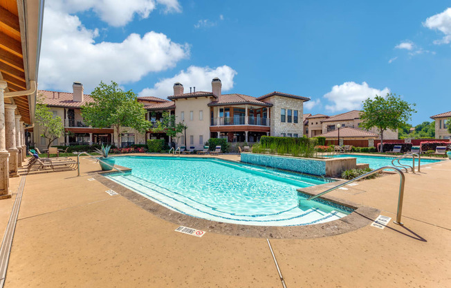 the preserve at ballantyne commons resort style swimming pool