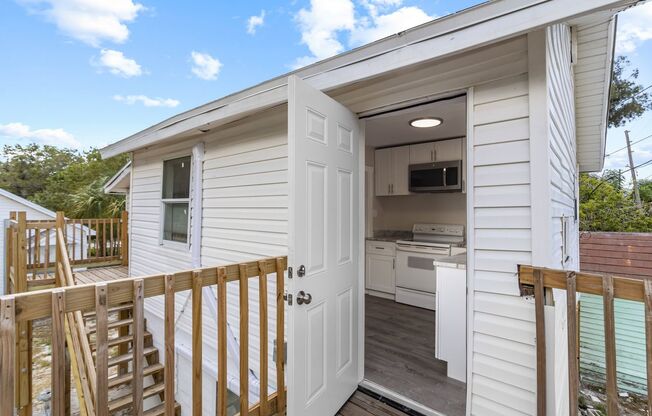 REDUCED Rent $1995.00.... 3 bed/2 bath Split Level, NEW downstairs addition, lots of extras ** FREE 65 INCH TV if moved in by 2/14**