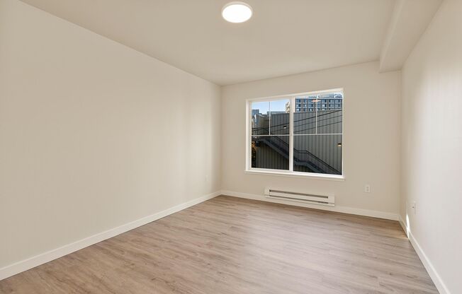 1 bed, 1 bath, 593 sqft, $1,895, Unit 305