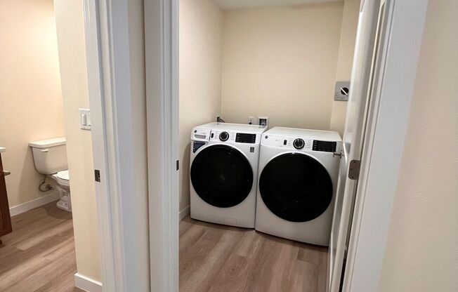 2 beds, 1 bath, $1,875, Unit F102