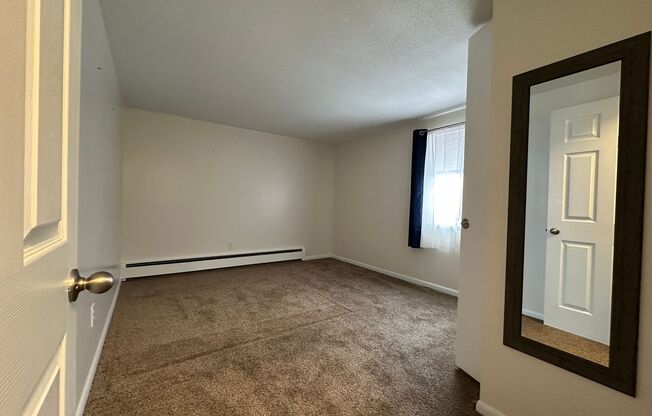 1 bed, 1 bath, 600 sqft, $1,300, Unit Apartment 22
