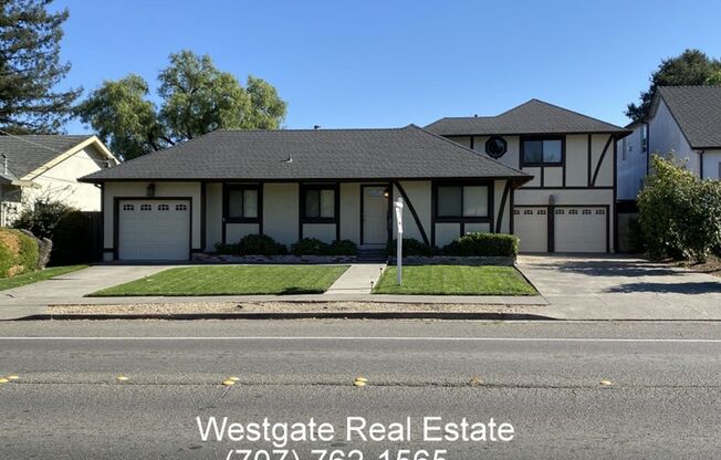 Nice  3/2 home located Near Downtown Petaluma - 609 D Street