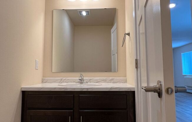 2 beds, 1.5 baths, 1,360 sqft, $1,675, Unit AT 709-35