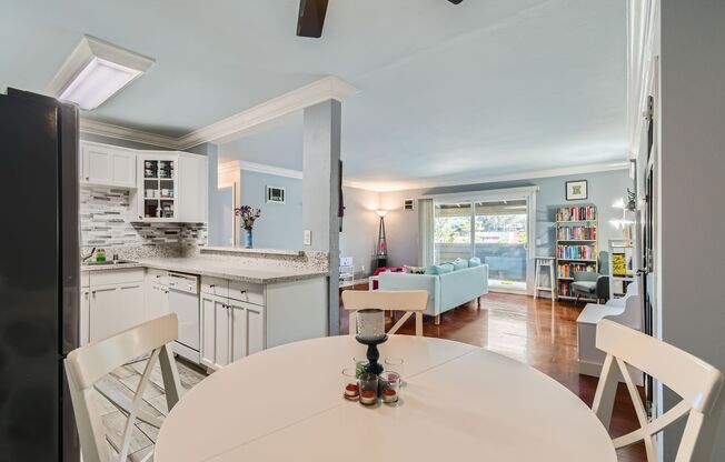 Spacious 3BR in Chula Vista – Renovated Kitchen, Private Balcony, Pool