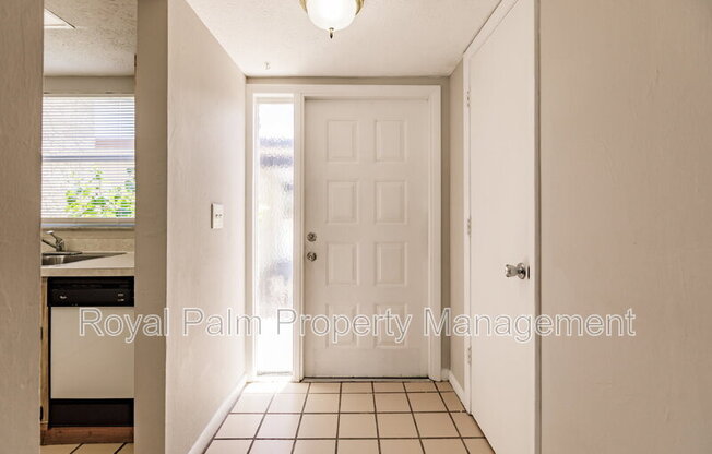 1123 SW 48th TER