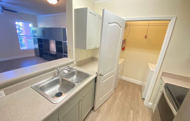 1 bed, 1 bath, $1,599, Unit UNIT 206