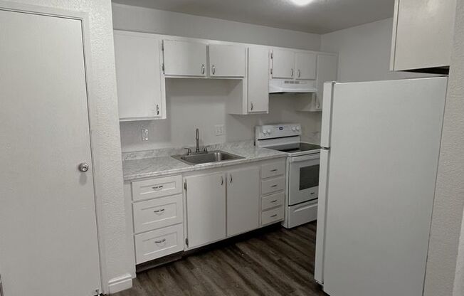 1 bed, 1 bath, 850 sqft, $1,440, Unit 3430-48