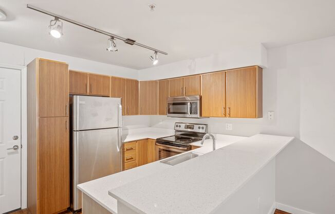 2 beds, 1 bath, 750 sqft, $2,150, Unit 502