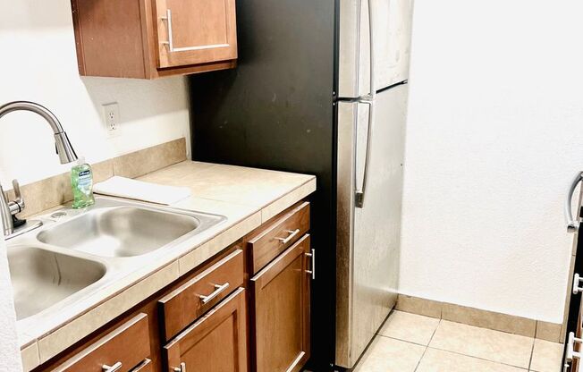 1 bed, 1 bath, 720 sqft, $1,095, Unit 101