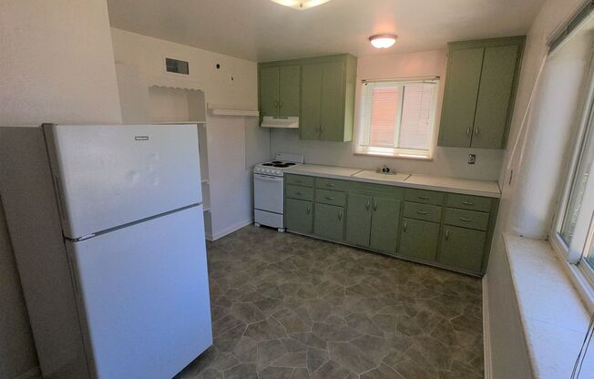 1 bed, 1 bath, $1,750, Unit 1