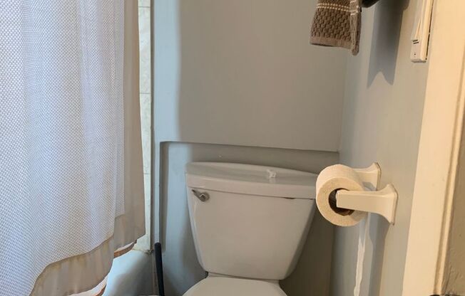 1 bed, 1 bath, $1,575, Unit 107