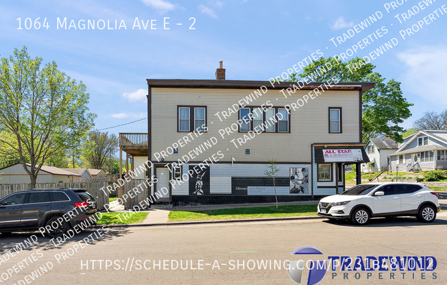 1064 MAGNOLIA AVE E