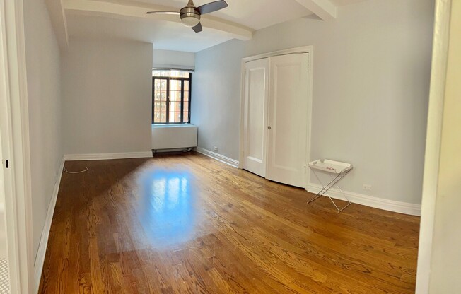 Studio, 1 bath, 300 sqft, $2,750, Unit 917